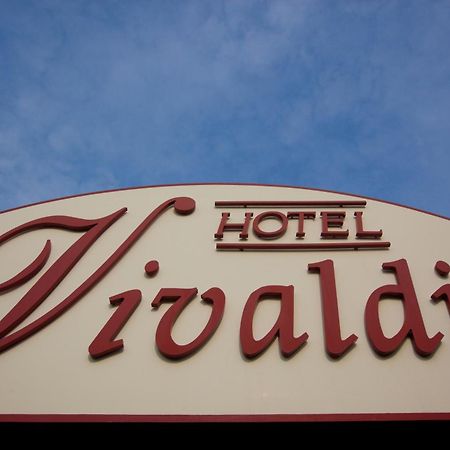 Vivaldi Hotel Westerlo Zewnętrze zdjęcie